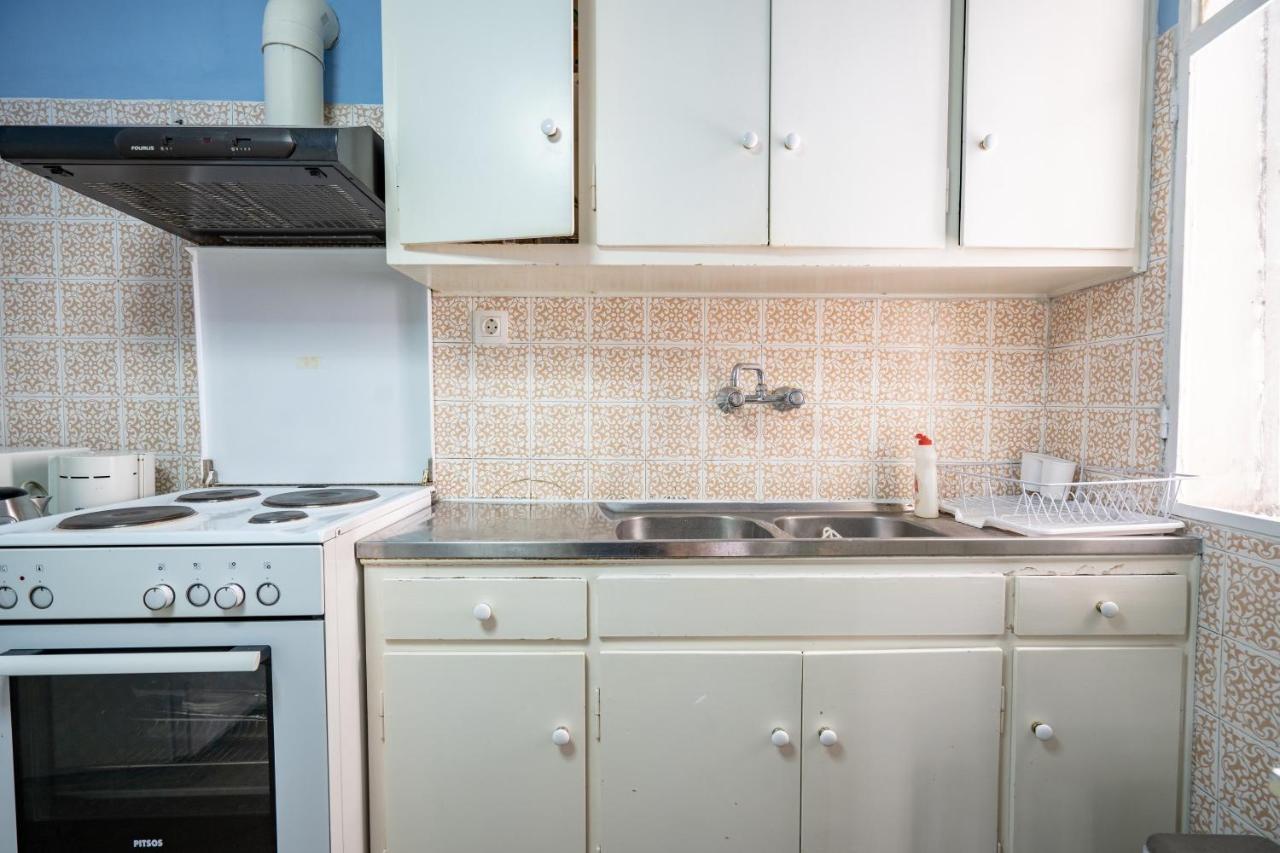 Larissa Station Metro St. 2 Bedrooms 3 Pers. Flat Athen Eksteriør bilde